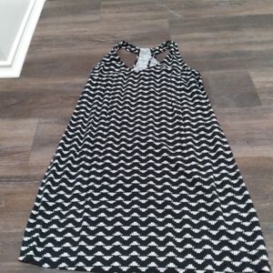 Old navy dress,size Small,black and white